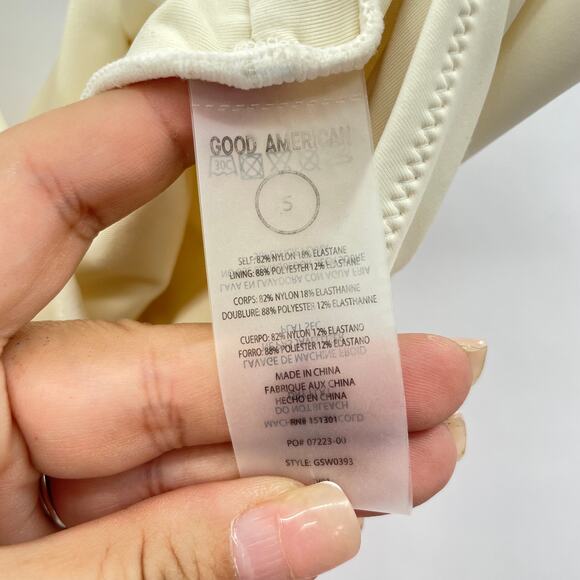 Good American Plus Size Swimsuit Showoff One-Piece Swimwear - Picture 8 of 12